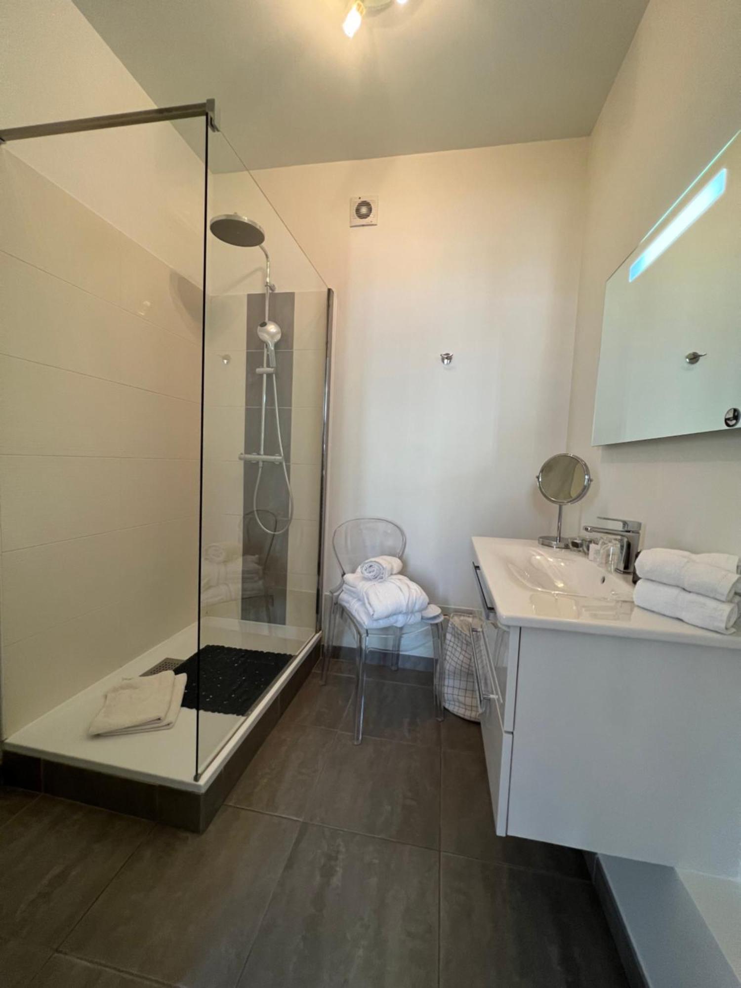 Bed and Breakfast La Demeure Des Sacres - Cathedrale Reims Exterior foto